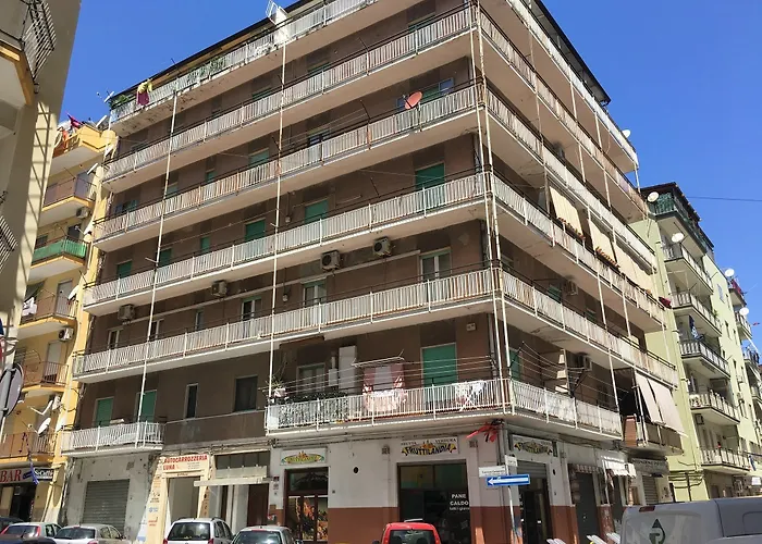 B&B Crotone 住宿加早餐酒店 克罗托内